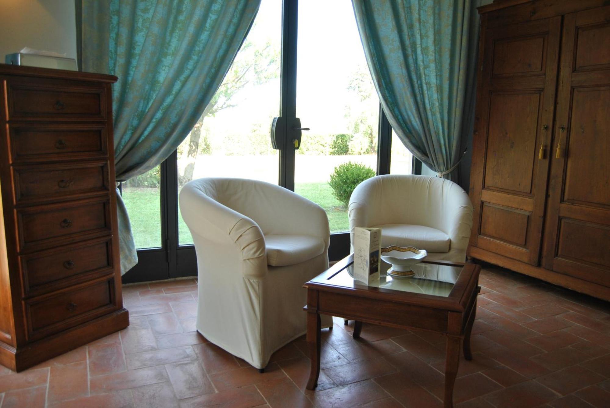 Villa La Valiana - Full Estate In Montepulciano - Heated Pool Valiano Room photo