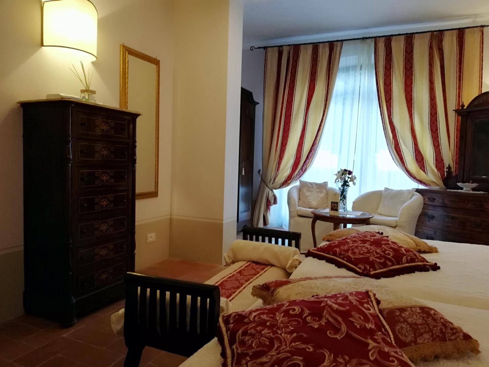 Villa La Valiana - Full Estate In Montepulciano - Heated Pool Valiano Room photo